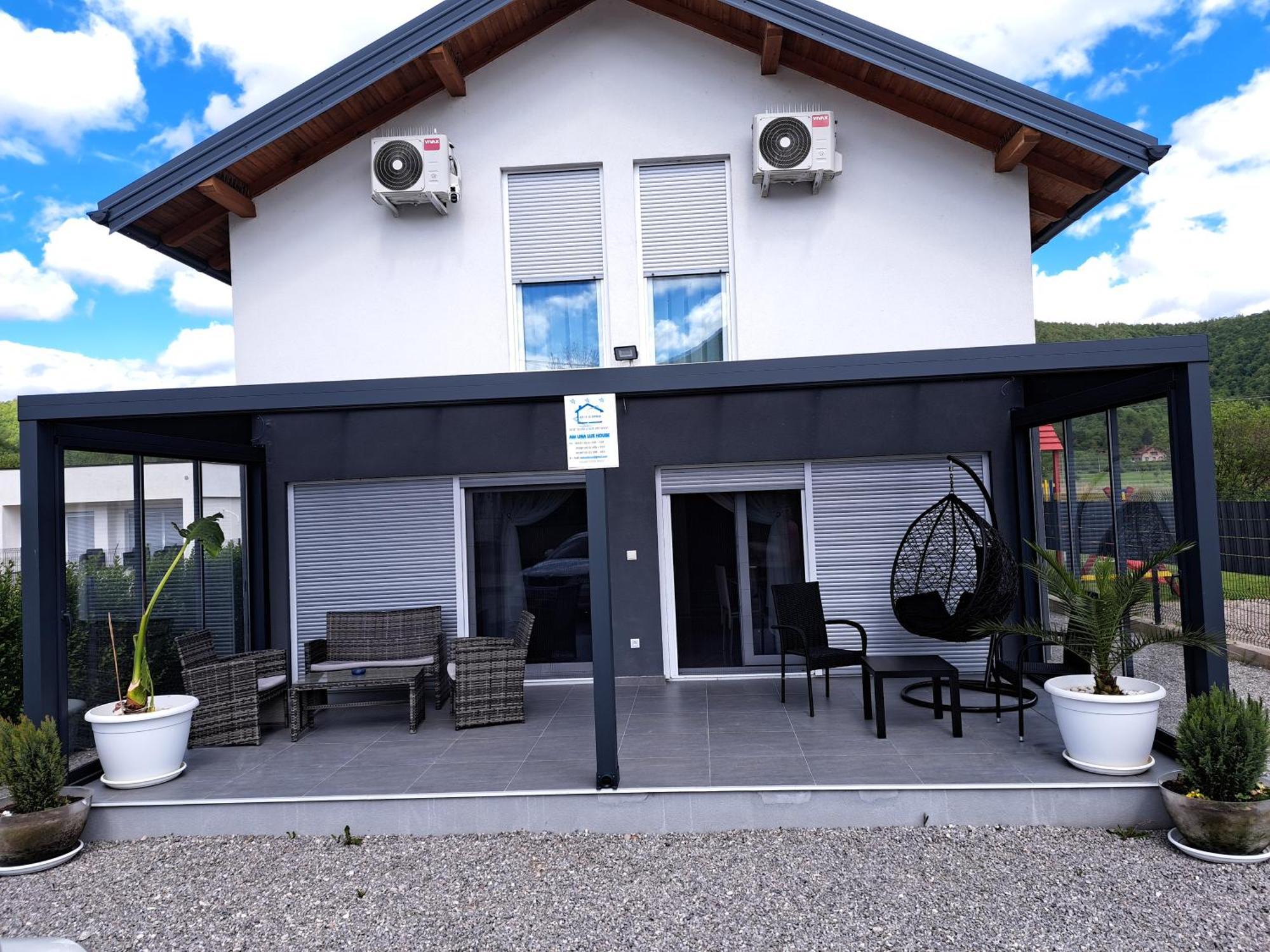 Am Una Lux House Bihać エクステリア 写真