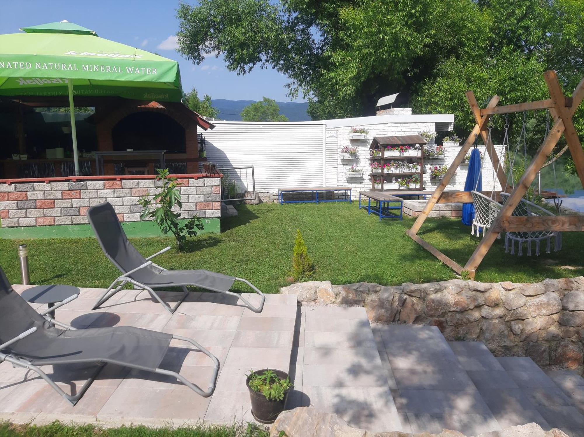 Am Una Lux House Bihać エクステリア 写真