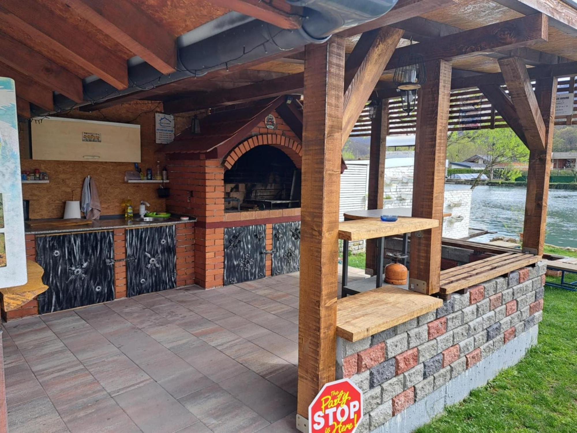 Am Una Lux House Bihać エクステリア 写真