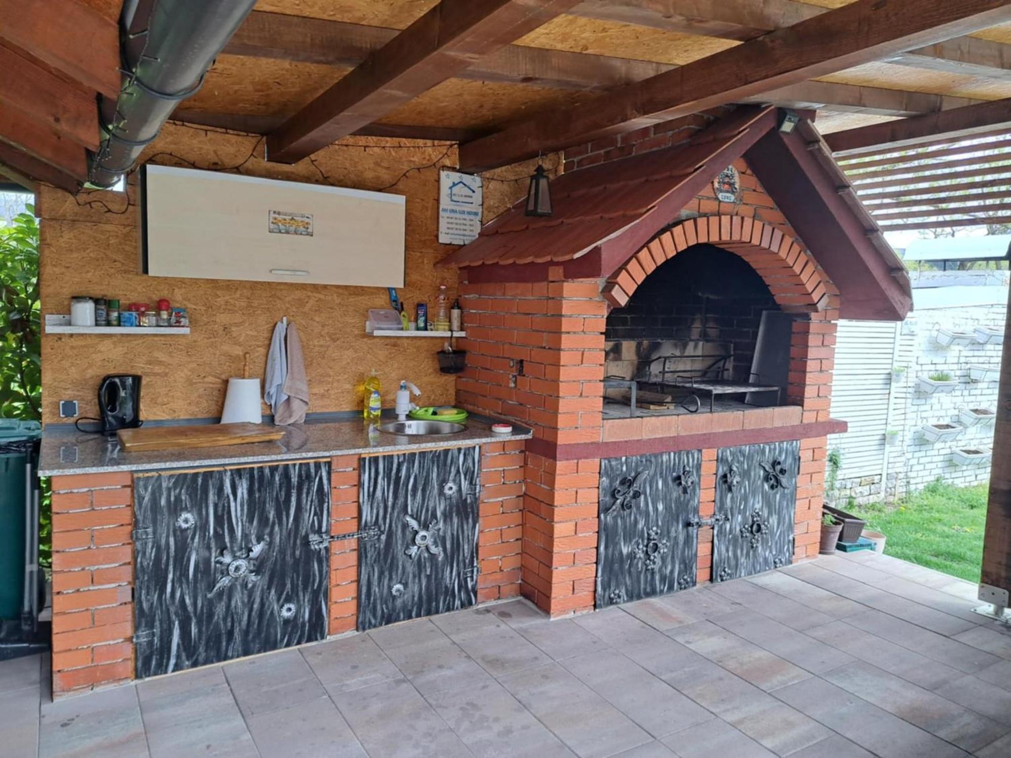 Am Una Lux House Bihać エクステリア 写真