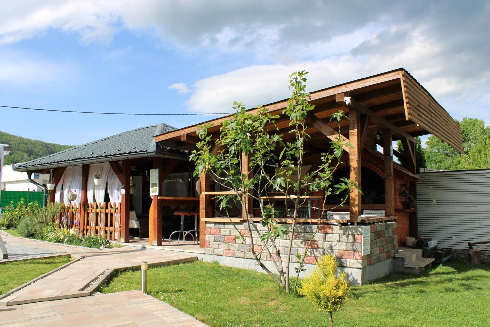 Am Una Lux House Bihać エクステリア 写真