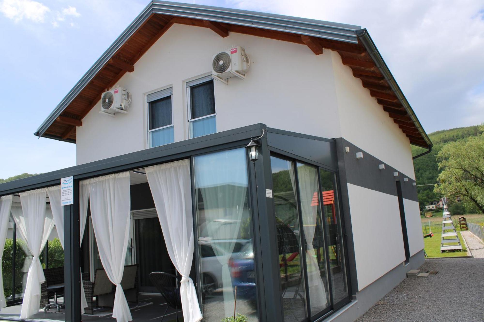 Am Una Lux House Bihać エクステリア 写真